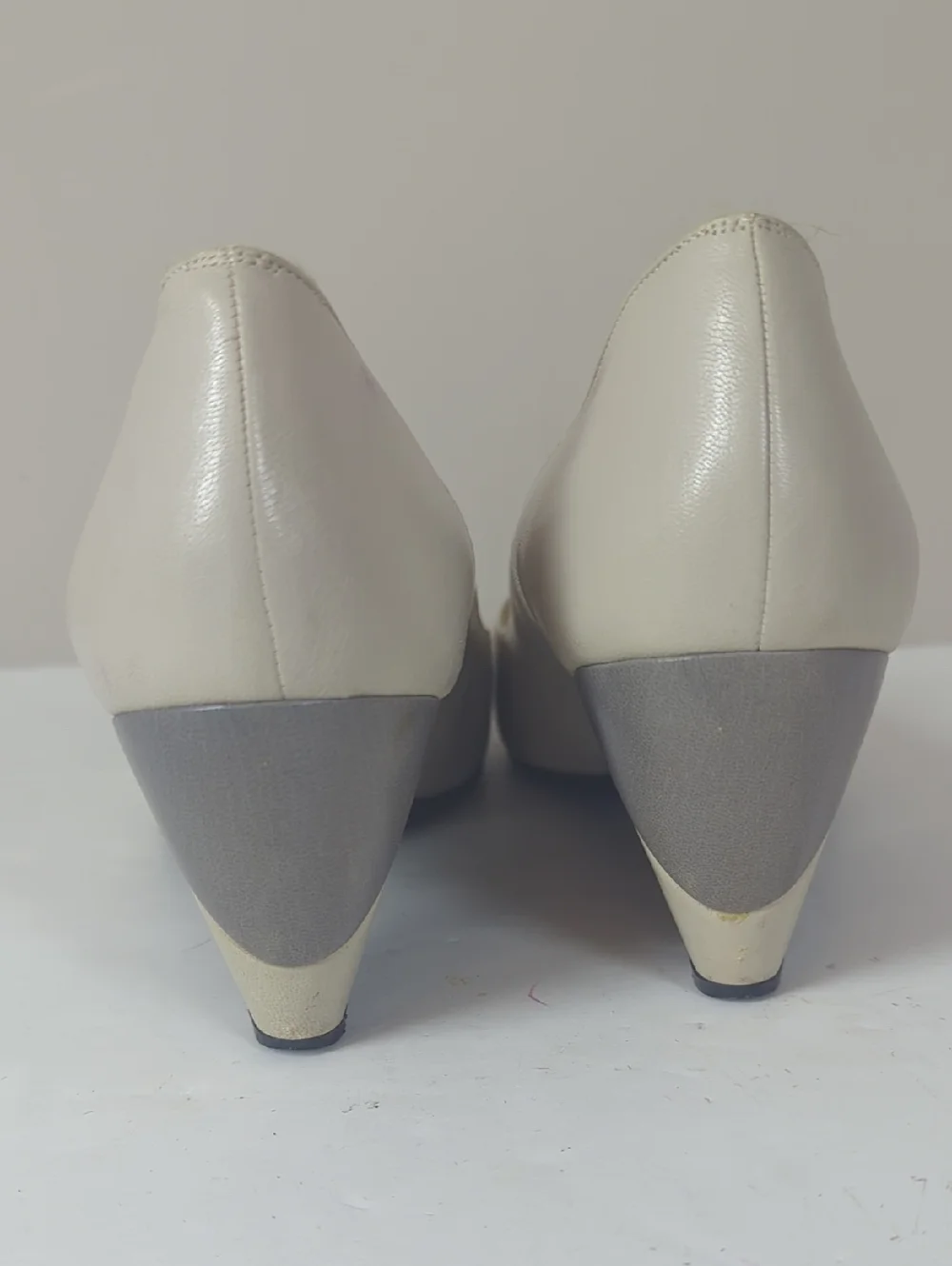 Vintage Stuart Weitzman Heels 8 Leather Sculptural Heel Minimalis - Picture 7 of 9